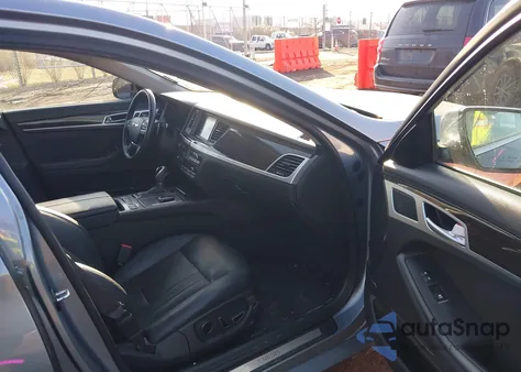 2015 Hyundai Genesis 3.8 z USA, uszkodzony, nr VIN KMHGN4JEXFU091597